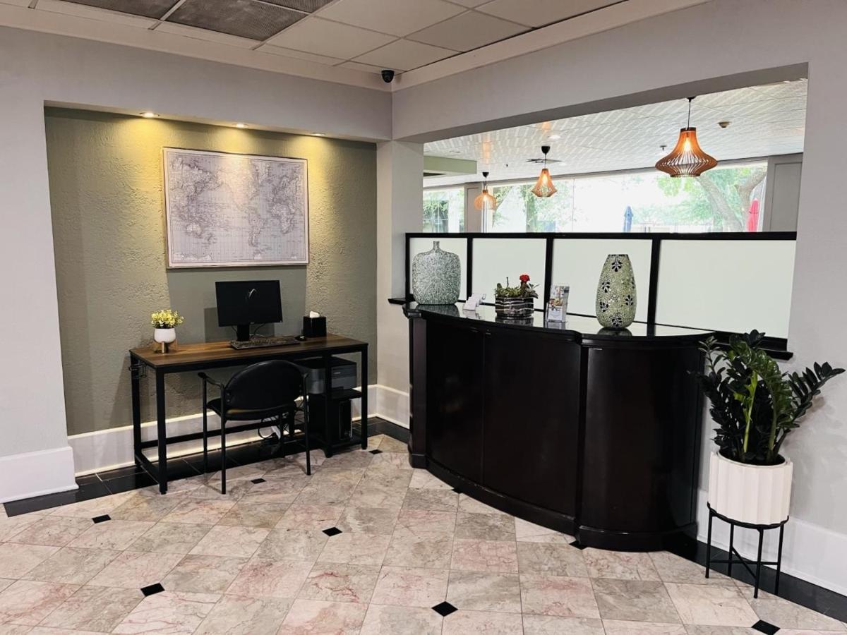 Отель Wingate Houston Near Nrg Park/Medical Center Экстерьер фото