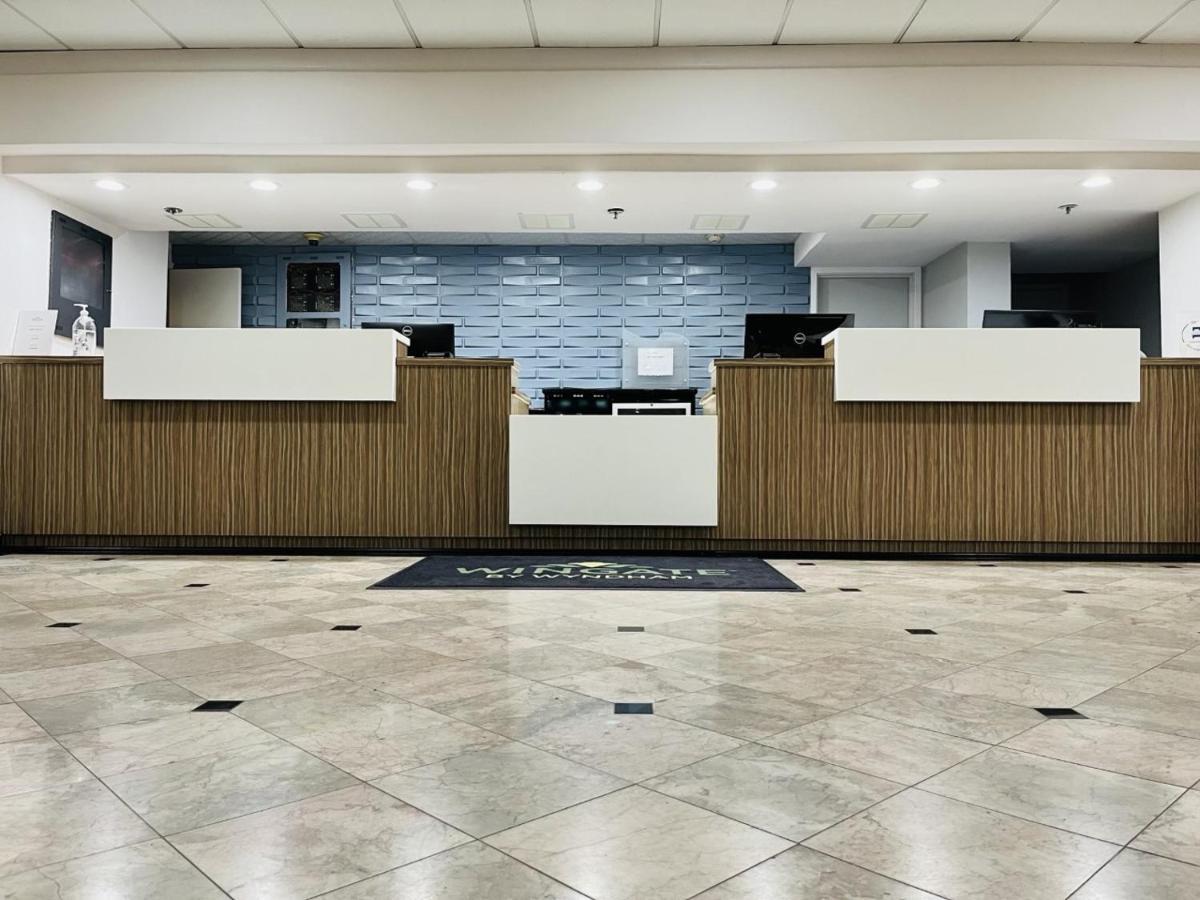 Отель Wingate Houston Near Nrg Park/Medical Center Экстерьер фото