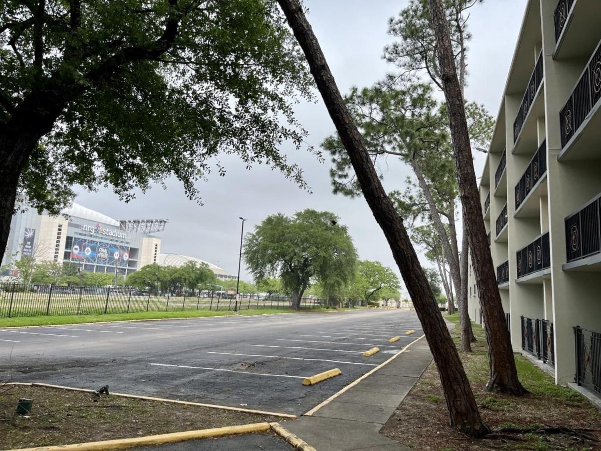 Отель Wingate Houston Near Nrg Park/Medical Center Экстерьер фото